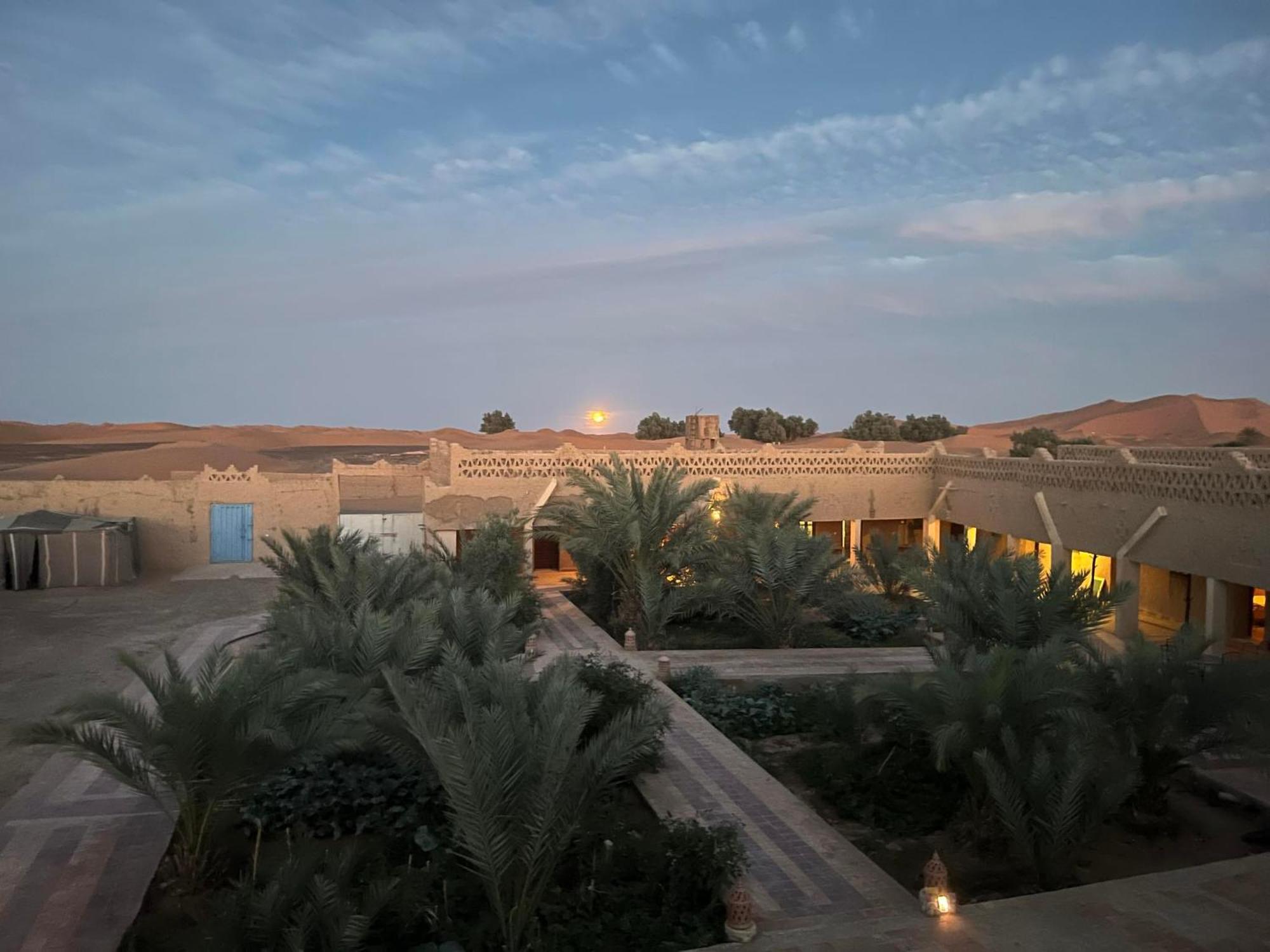 Sahara Sands Hotel 梅尔祖卡 外观 照片