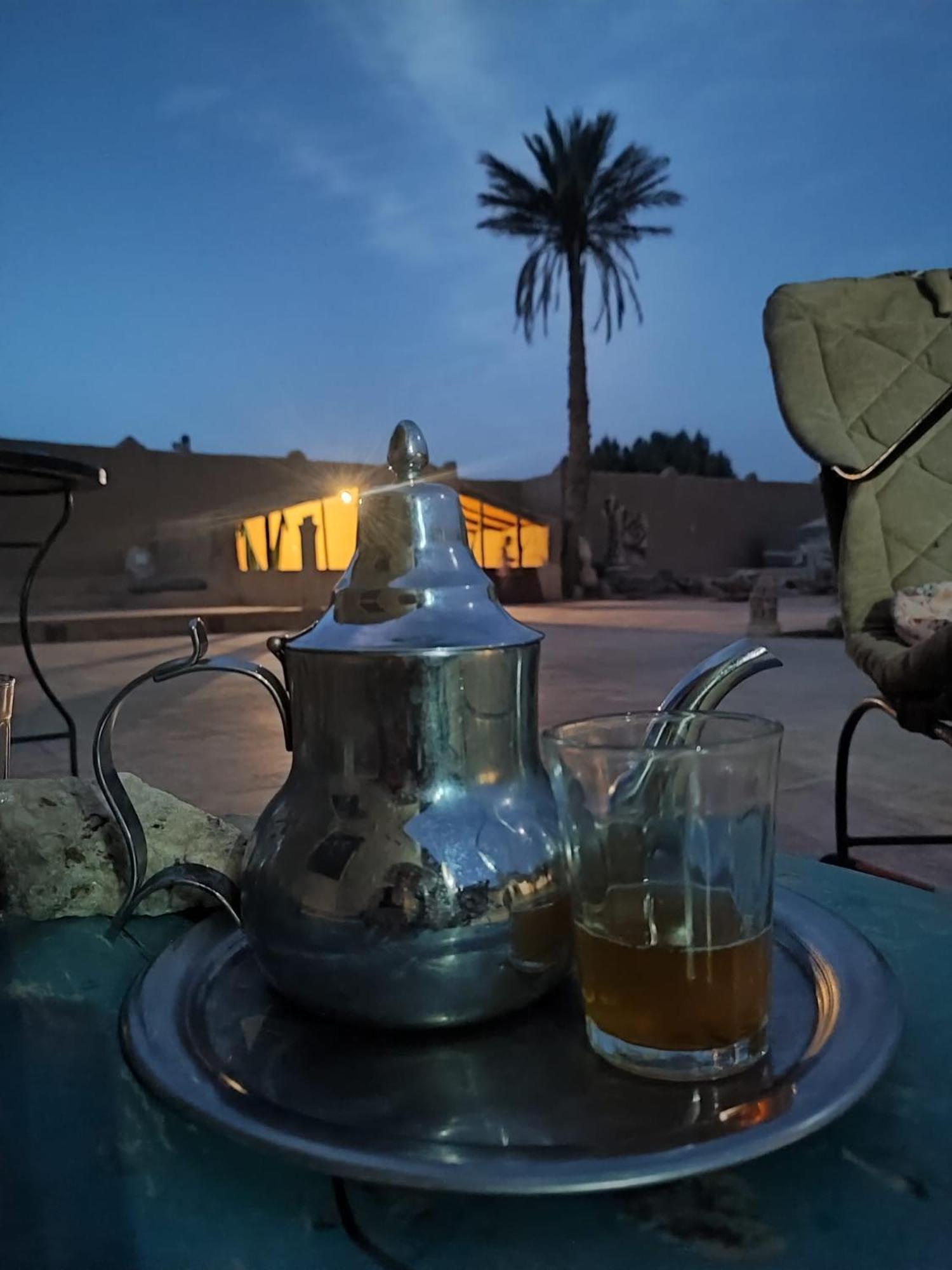 Sahara Sands Hotel 梅尔祖卡 外观 照片