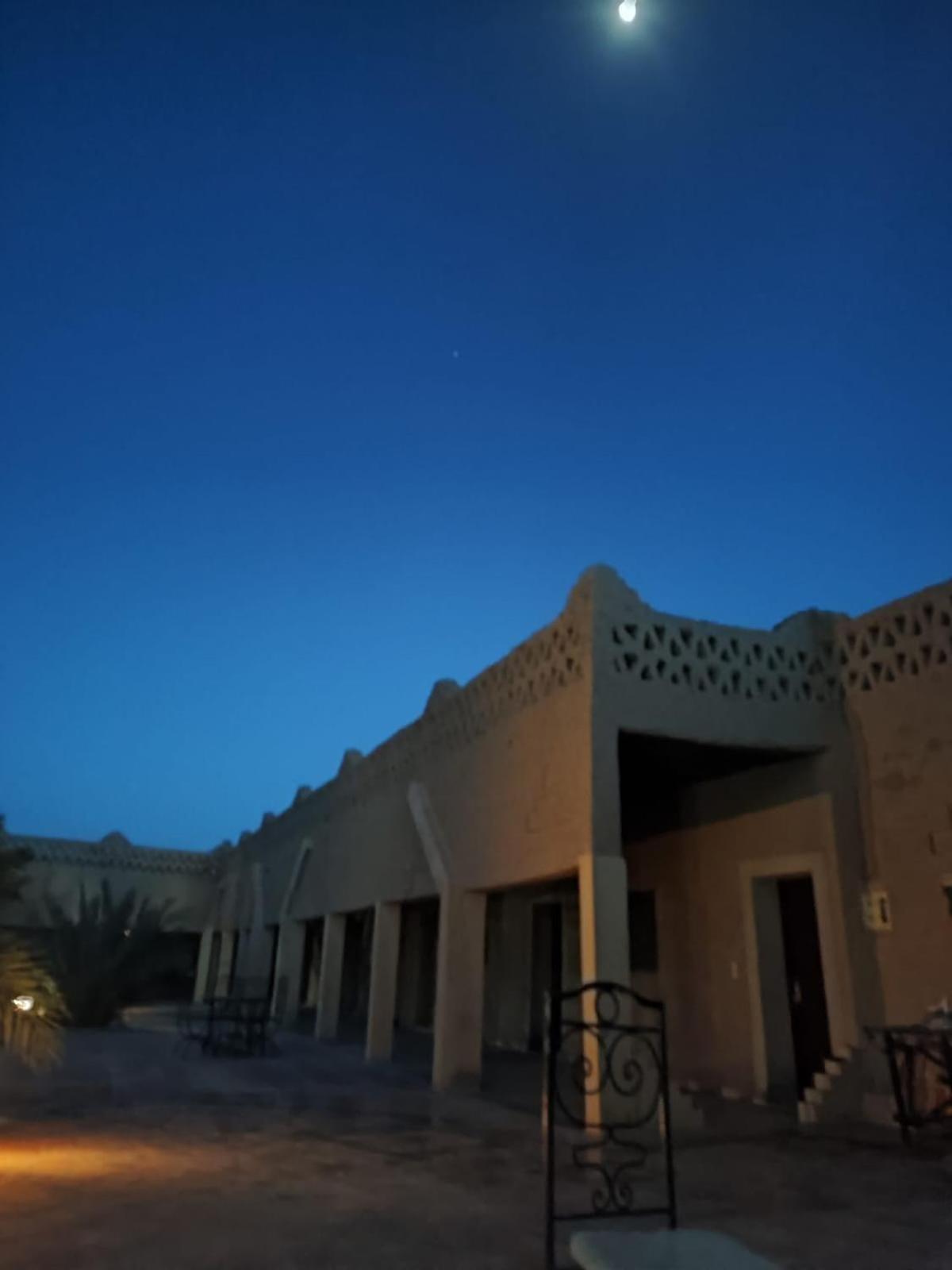 Sahara Sands Hotel 梅尔祖卡 外观 照片