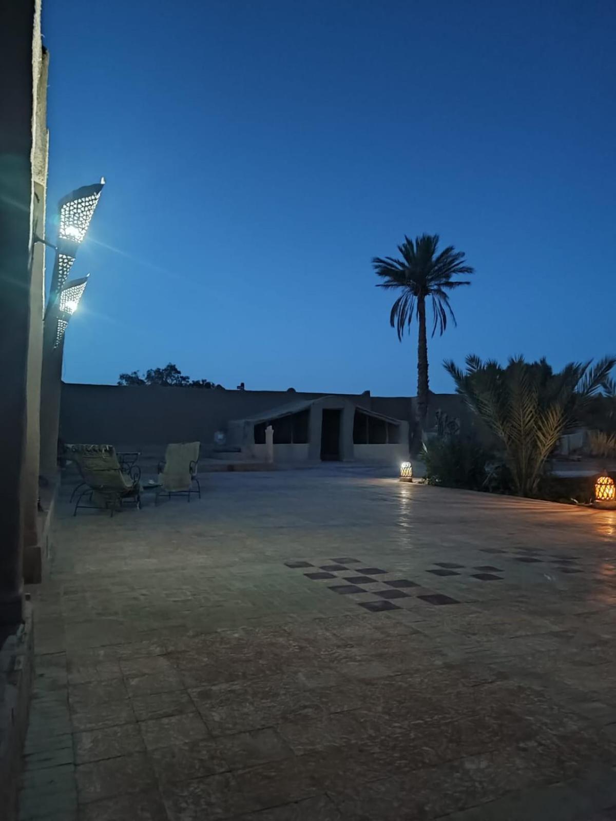Sahara Sands Hotel 梅尔祖卡 外观 照片